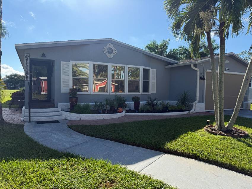 North Fort Myers, FL Mobile Home for Sale located at 1203 Buena Vista Dr. Del Tura Golf & Country Club